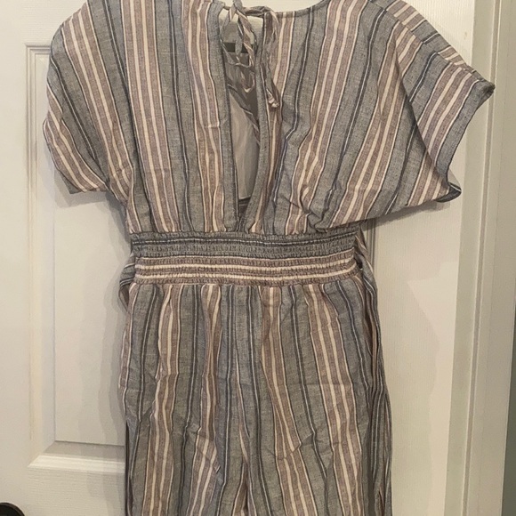 American Eagle romper - Picture 3 of 3